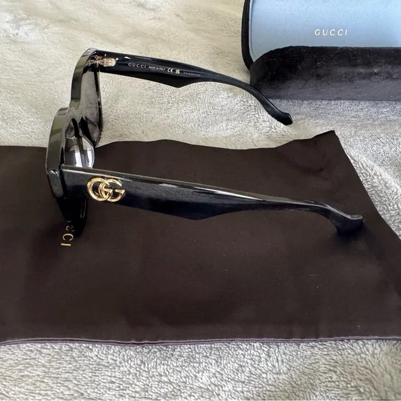 Gucci Women's GG0998S Sunglasses - Picture 4 of 9